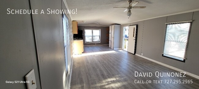 Building Photo - 124 Primrose Ln