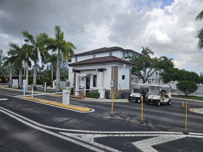 Foto del edificio - 8800 NW 97th Ave