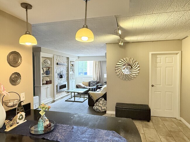 Photo du bâtiment - 360 Tecumseh Rd W