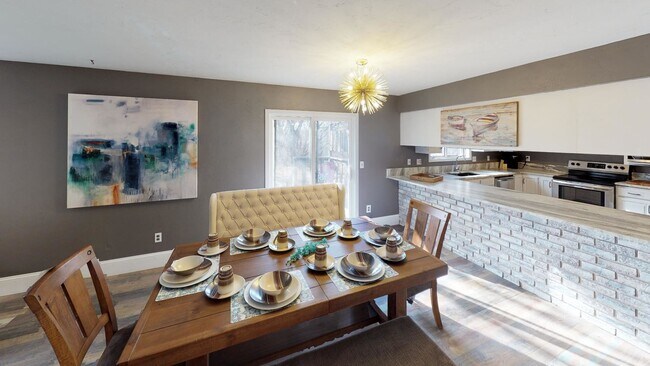 Foto del edificio - 325a Westbrook Dr