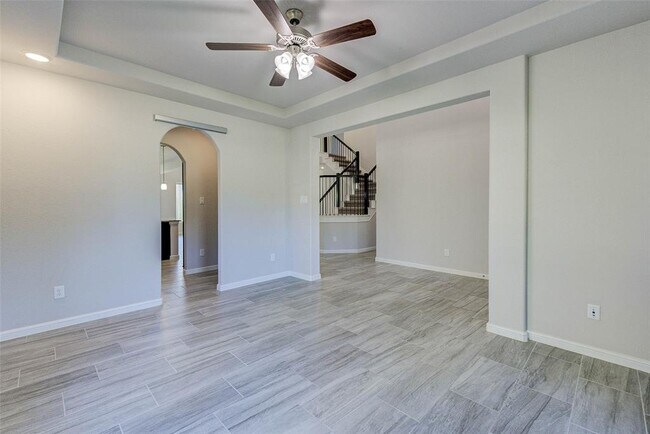 Foto del edificio - 14926 Samuel Springs Ln