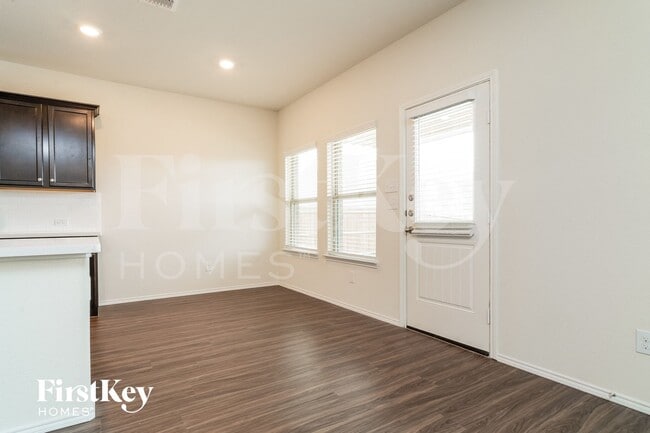 Building Photo - 434 Stuart Ln