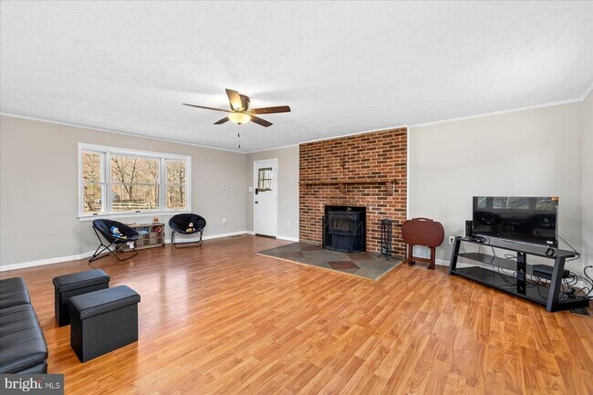 Building Photo - 12728 Bristow Rd