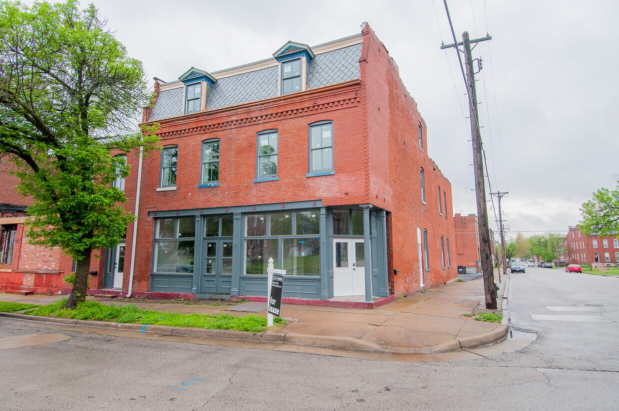 Primary Photo - 2903 McNair Ave