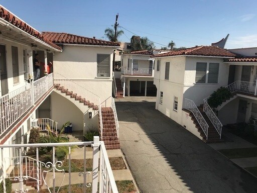 Foto del edificio - 104 N 1st St