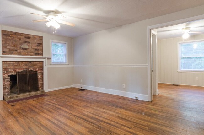 Foto del edificio - 1233 Cheshire Ave