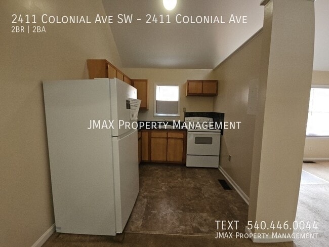 Building Photo - 2411 Colonial Ave SW