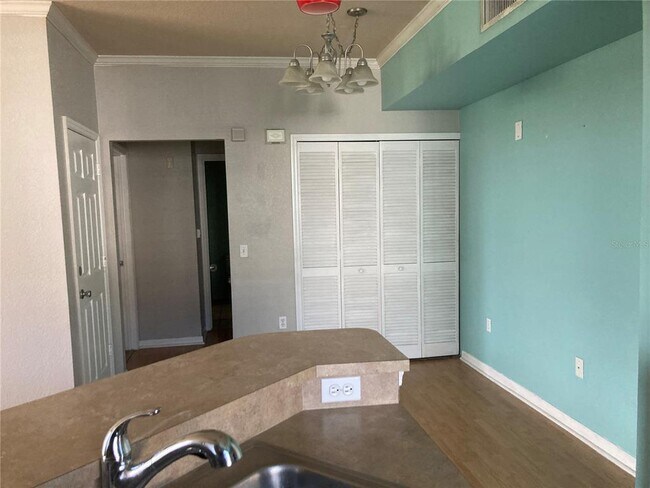 Foto del edificio - 5541 Rosehill Rd