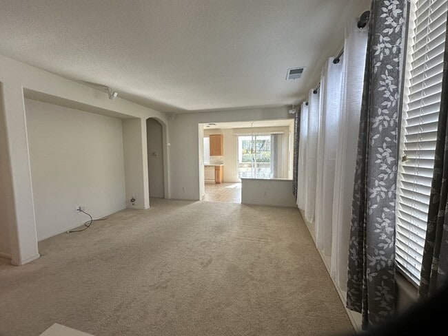 Building Photo - Senior Living!
