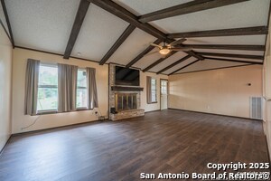 Foto del edificio - 1002 River Oak Dr