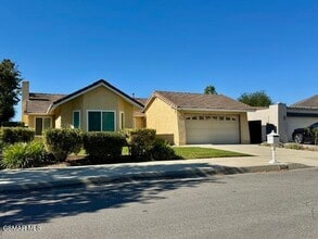 Building Photo - 5927 Dovetail Dr