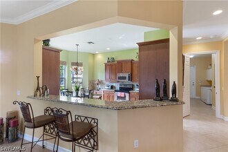 Building Photo - 5050 Blauvelt Way