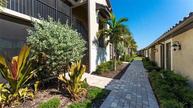 Foto del edificio - 5684 Palmer Cir