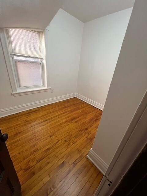 Building Photo - 2021 N Spaulding Ave