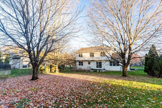 Foto del edificio - 731 Matts Dr