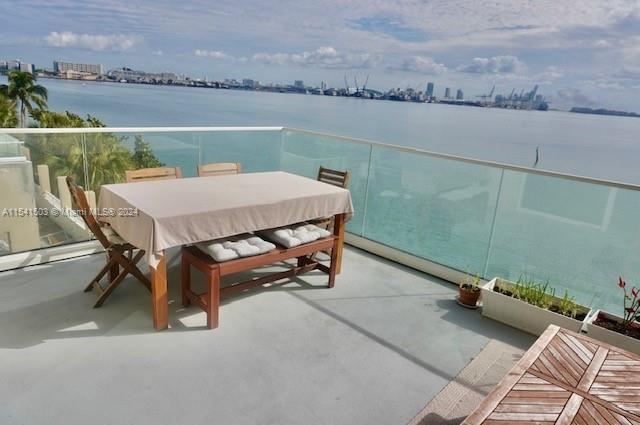 Foto del edificio - 800 Claughton Island Dr