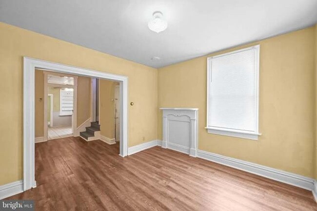 Building Photo - 640 1/2 3rd St