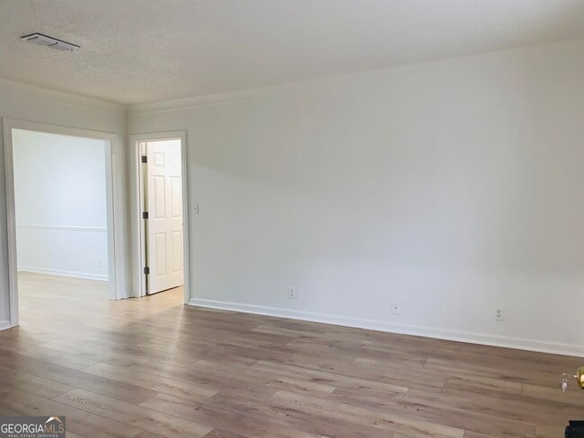 Building Photo - 207 Harwell Ave