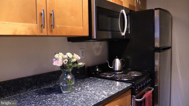 Building Photo - 1900 S St NW