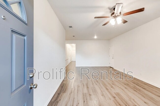 Foto del edificio - 3505 Abraham Dr