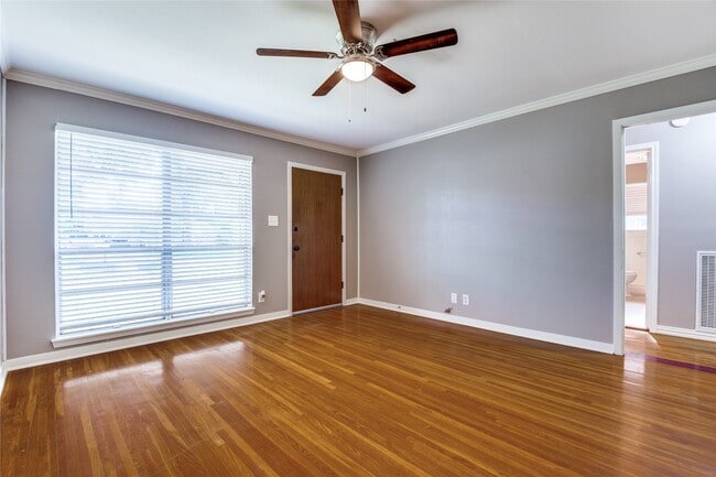 Foto del edificio - 118 Southbrook Cir