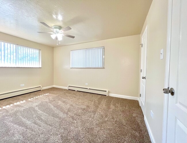 Foto del edificio - 1375 Everett Ct