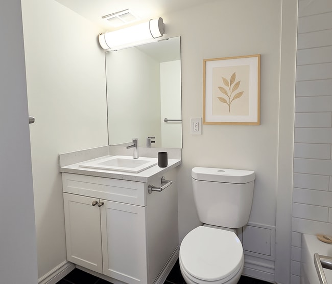 Building Photo - Grid 5 Apartments