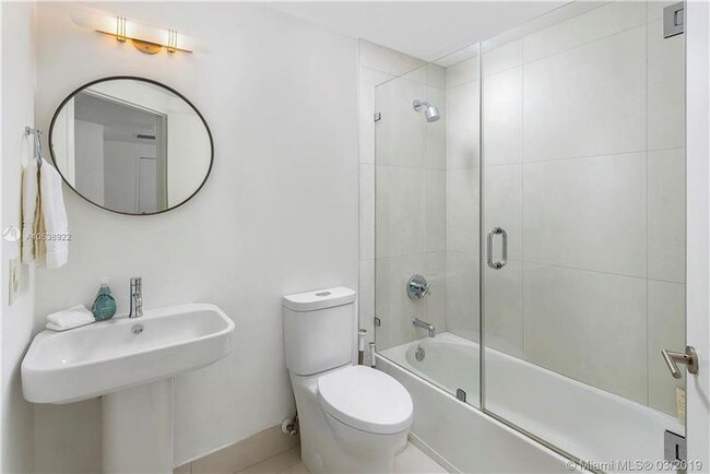 Building Photo - 5970 Indian Creek Dr