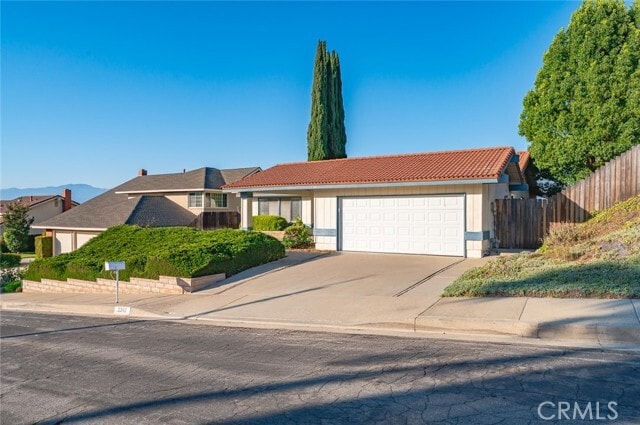 Building Photo - 2240 Maywind Way