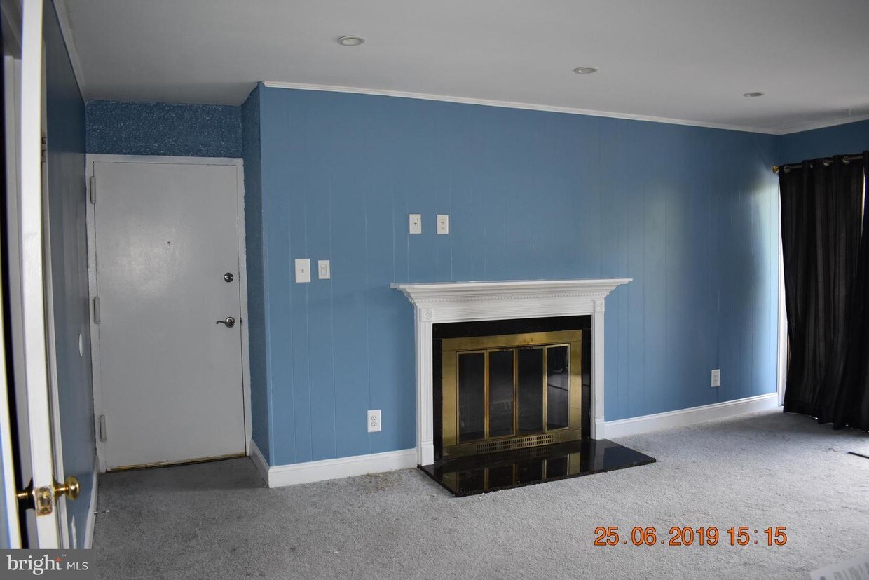 136 Duvall Ln Unit 243301, Gaithersburg, MD 20877 Room for Rent in