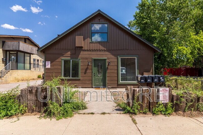 Foto del edificio - 306 S Humphreys St