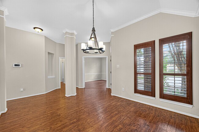 Foto del edificio - 3619 Parkshire Dr