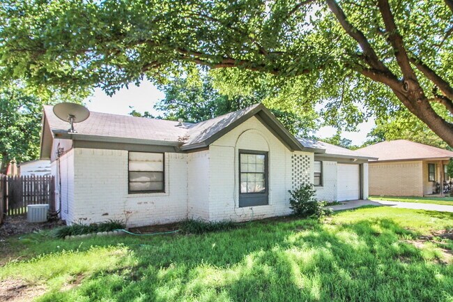 Foto del edificio - Cute 3 Bed, 2 Bath!