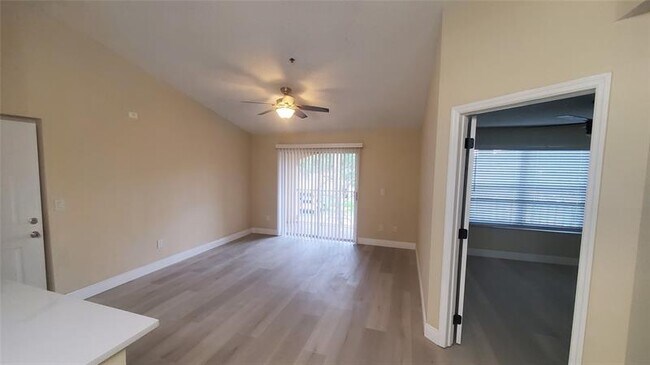 Foto del edificio - 5560 NW 61st St