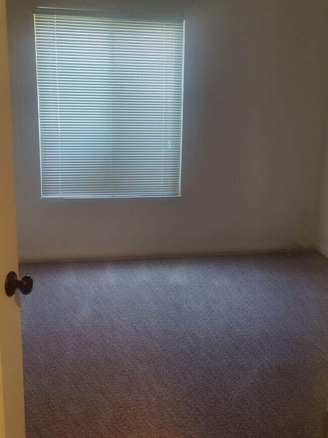 Foto del edificio - 3 bedroom 2 Bathroom
