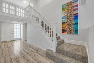 Building Photo - 4932 Tierra Del Sol Dr