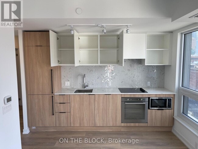 Building Photo - 82 Dalhousie St