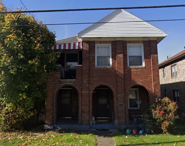 Building Photo - 3845 Brighton Rd