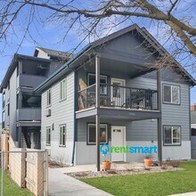 Building Photo - 1809 S 11th St W