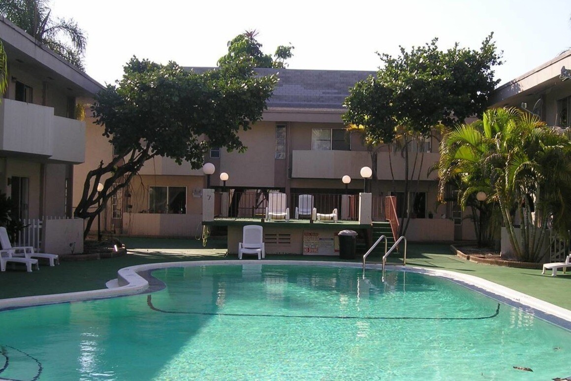 ABCD ÁREA DE LA PISCINA - Imperial At Kendall Apartments