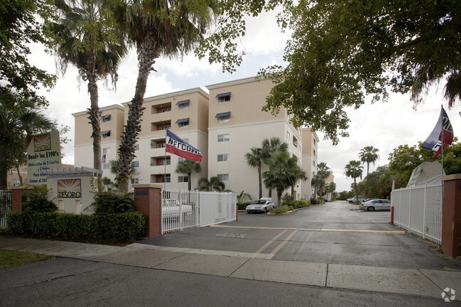 Building Photo - El Tesoro Apartments