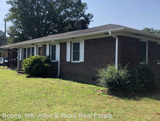 Foto del edificio - 3 br, 2 bath House - 315 E Railroad Street