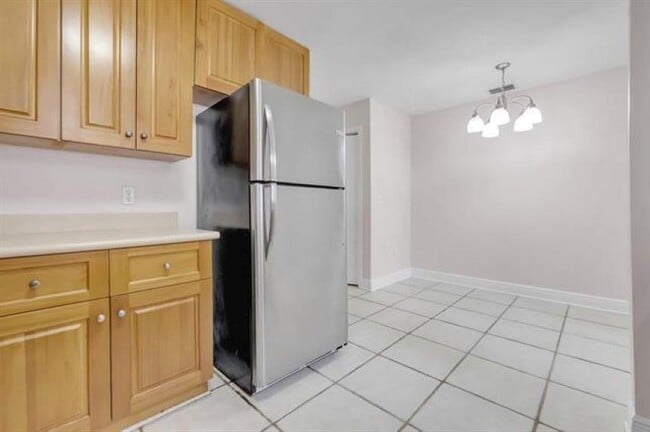 Building Photo - 3388 Sawtooth Dr