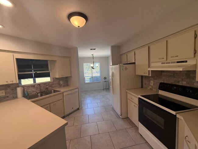 Foto del edificio - Classic Comfort in Rainbow Springs Country Club Estates