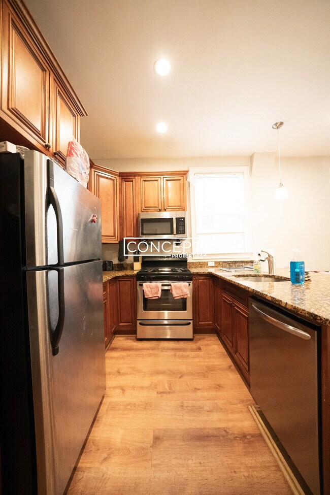 Foto del edificio - 719 Parker St