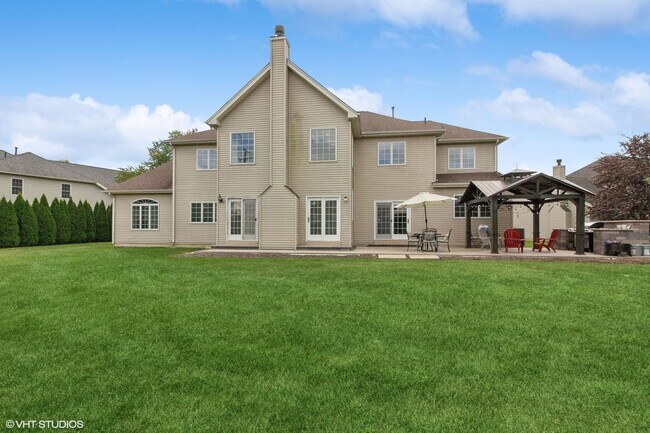 Foto del edificio - 391 Lake Run Ln