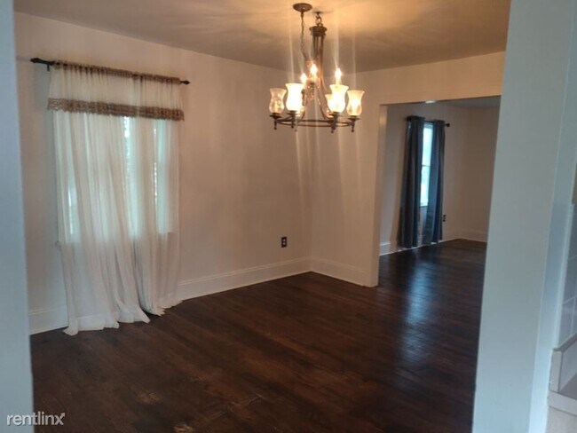 Building Photo - 4 br, 3 bath House - 569 Stonewall Drive