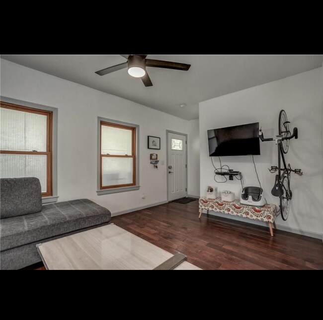 Foto del edificio - 4031 Tracy Ave