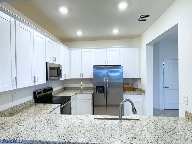 Building Photo - 14279 Pine Lodge Ln