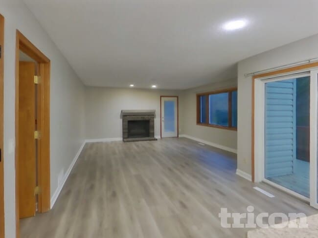 Building Photo - 13537 Dellwood Ct